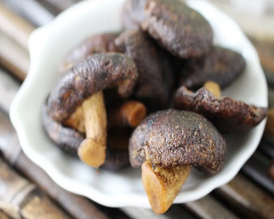 Wholesale Crisp Dried Vacuum Fried Oyster Mushroom Chips